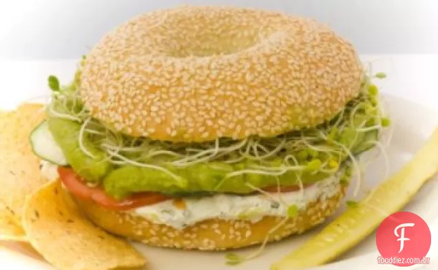 Atum Guacamole Bagel