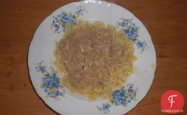 Caçarola de Farfalle e atum