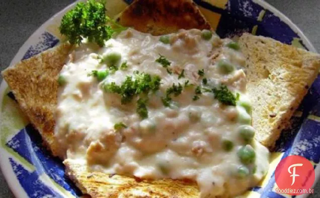 Atum creme em torrada