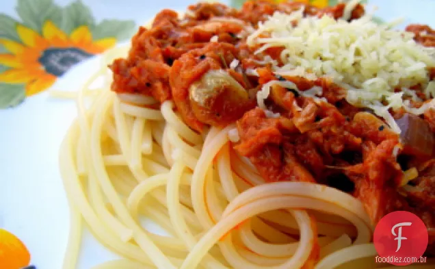Molho De Espaguete De Cogumelo Com Atum