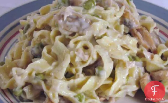 Atum e macarrão