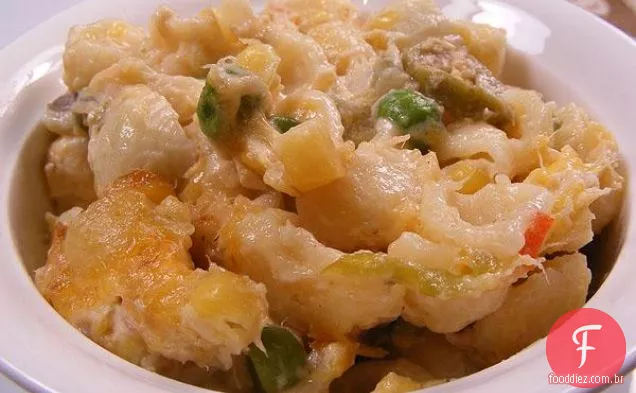 Laços ou Farfalline com corações do atum e do alcachofra