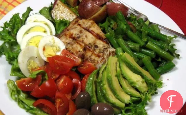 Salada Nicoise Com Atum Grelhado