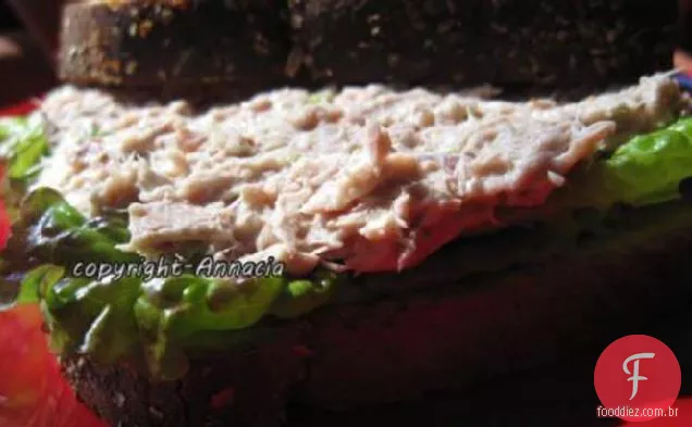 Salada de atum ou pasta de sanduíche