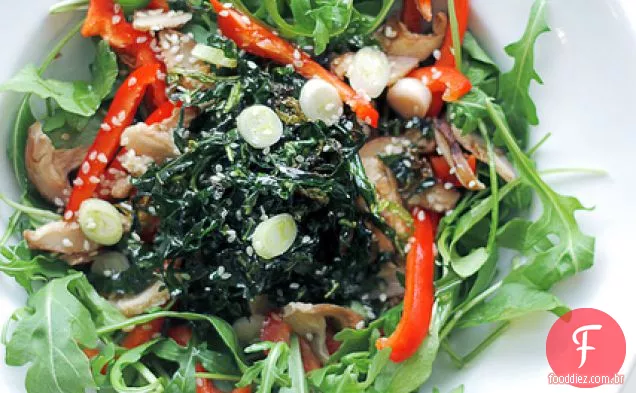Cogumelos Shiitake, Pimenta Vermelha E Algas Crocantes