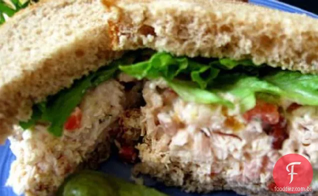 Sanduíches de salada de frango e atum da Tink