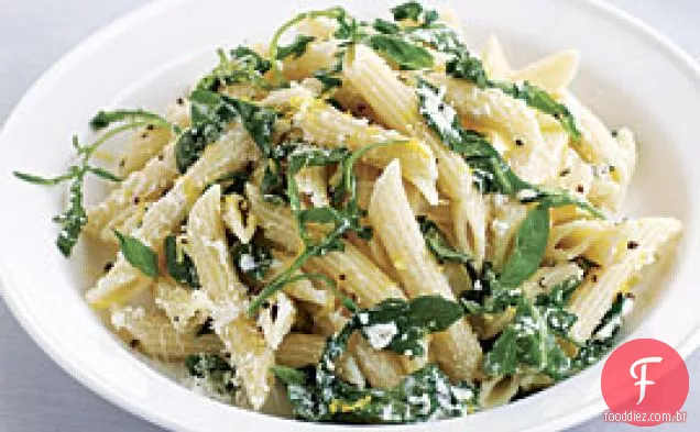 Penne Com Ricota, Rúcula E Manjericão