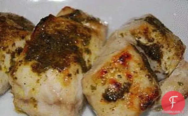 Robalo Com Manteiga De Ervas E Salada Frisee