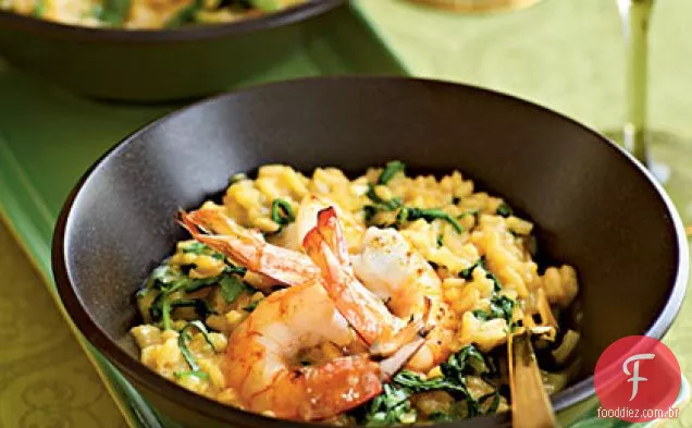 Camarão Pan-grelhado e Risoto de rúcula
