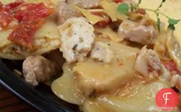 Macarrão com atum, tomates secos ao sol, Corações De Alcachofra, limão e vinho branco