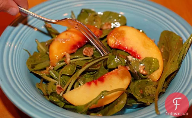 Salada De Rúcula De Pêssego