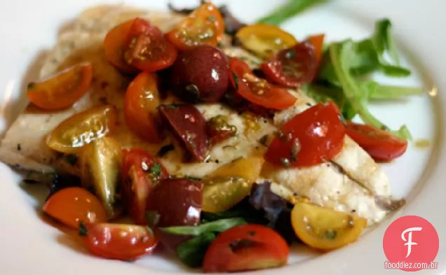 Jantar esta noite: salada grelhada de peixe branco com tomate e vinagrete de estragão