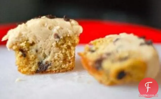 Massa De Biscoito De Chocolate + Cupcake = o melhor Cupcake. Nunca.