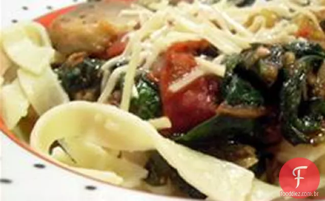Tomate frito, cebola e ragu de cogumelos