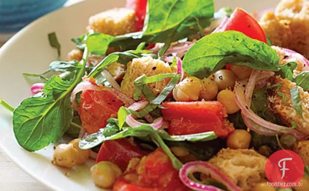 Grão de bico Panzanella com alcaparras