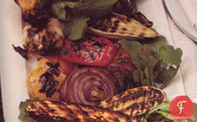 Legumes Grelhados E Pão De Tomate