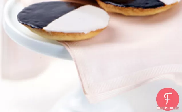 Biscoitos em preto e branco
