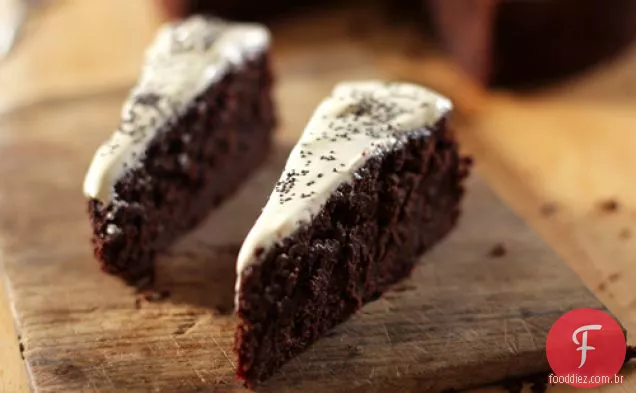 Bolo de beterraba e chocolate húmido