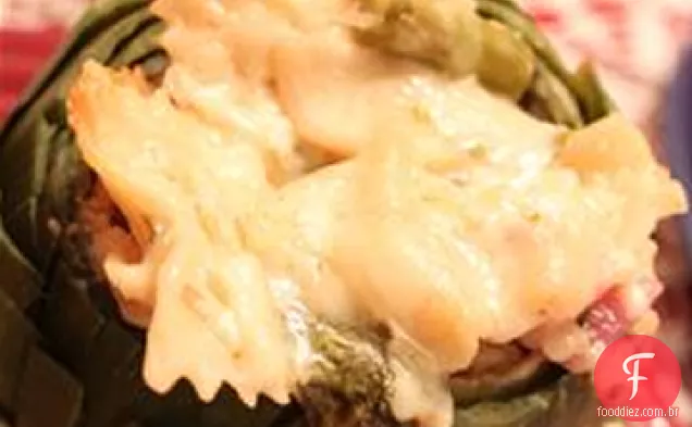 Rigatoni de Sue com pimentas vermelhas assadas, alcachofras e aspargos