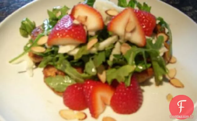 Frango Com Salada De Morango