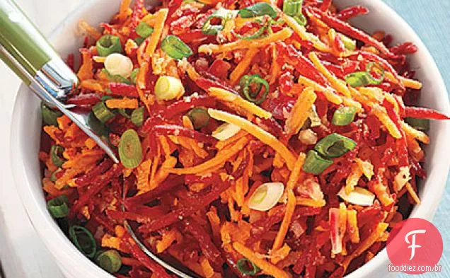 Salada de cenoura, beterraba e gengibre