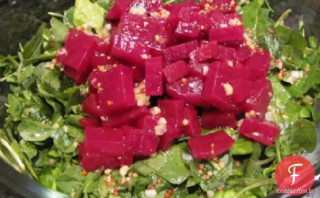 Salada de beterraba e agrião