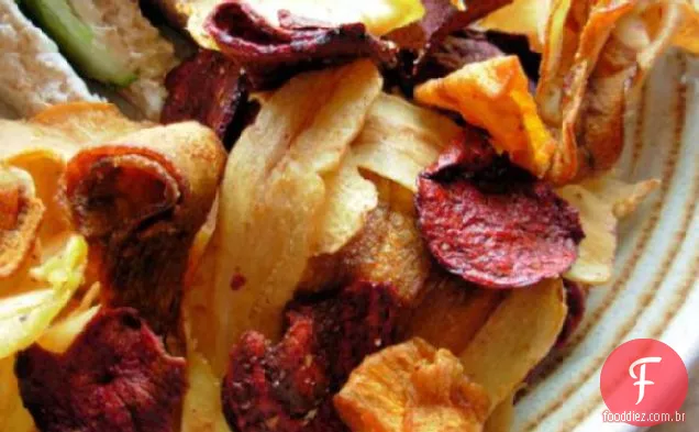 Batatas fritas de beterraba, cenoura e pastinaga Com Flor De Sel
