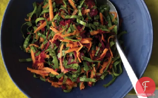 Beterraba e cenoura Slaw