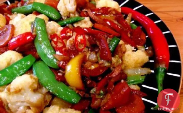 Legumes Birmaneses Com Pimenta