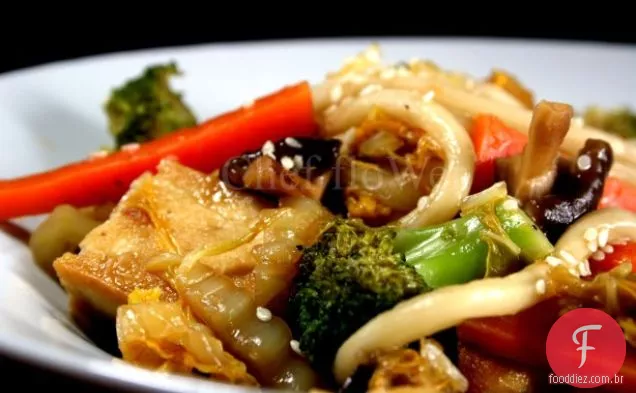 Macarrão Udon Com Brócolis