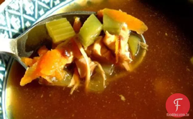Sopa de Peru quente e azeda