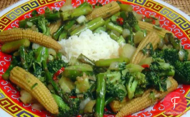Legumes misturados fritos de Ken Hom
