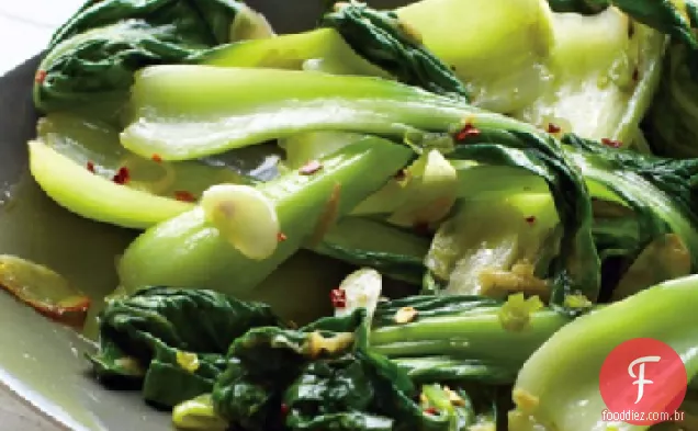 Bebê Bok Choy com Chile e alho