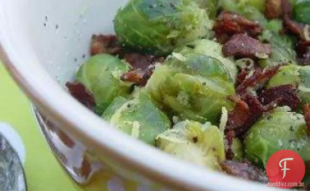 Couves De Bruxelas Com Manteiga Com Infusão De Limão E Bacon Com Pimenta Crocante