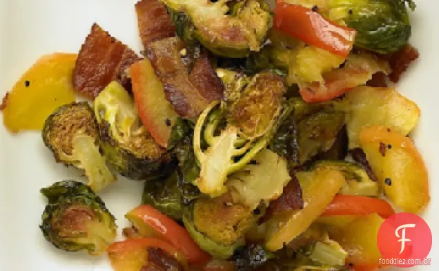 Couve de Bruxelas com Bacon e maçã