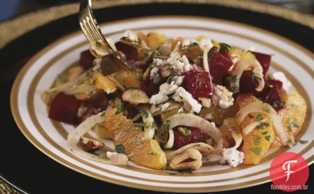 Salada De Beterraba Dourada E Carmesim Com Laranjas, Erva-Doce E Queijo Feta