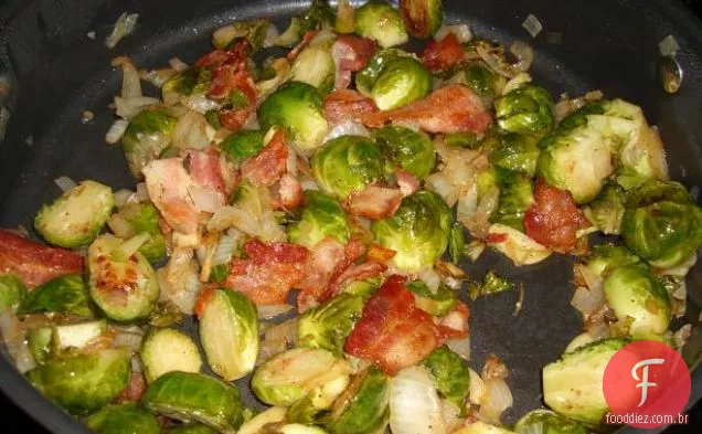 Couves de Bruxelas com Bacon Emeril