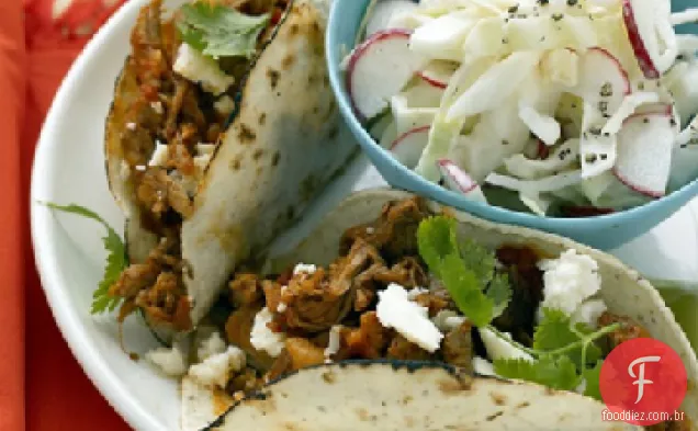 Slaw crocante com rabanetes