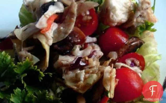 Salada de cogumelos, tomate e alcachofra - baixo teor de gordura