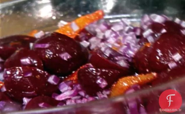 Beterraba com vinagrete de laranja