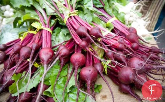 Cozinhe o livro: beterraba cozida com beterraba e gengibre