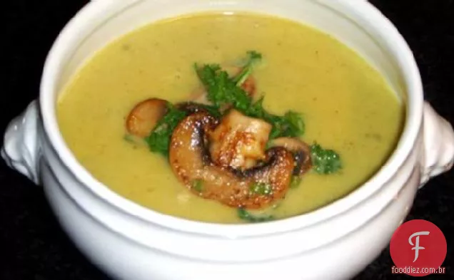 Sopa De Repolho Savoy Com Cogumelos