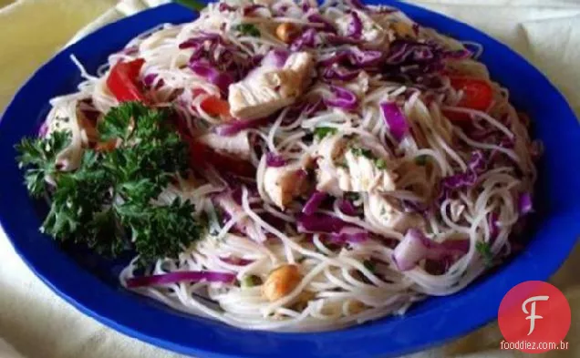 Salada Picante De Espaguete E Gengibre (Asiática)
