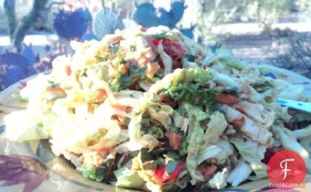 Slaw Asiático Crocante Com Molho De Amendoim