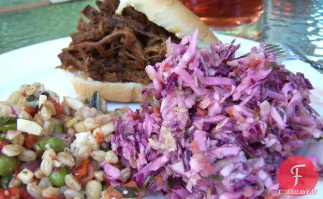 Salada de repolho vermelha e verde