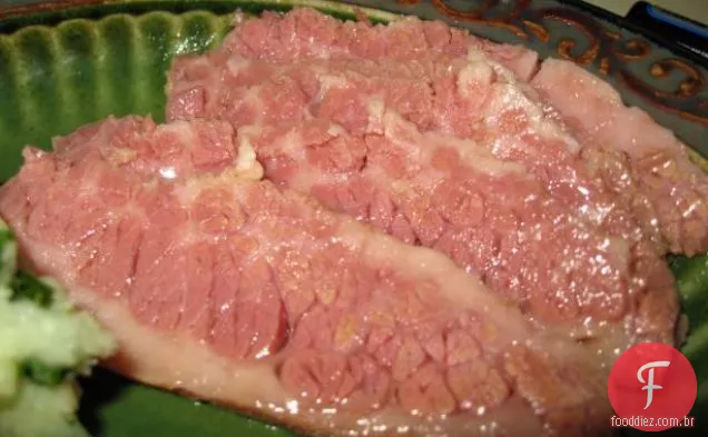 Carne enlatada e repolho