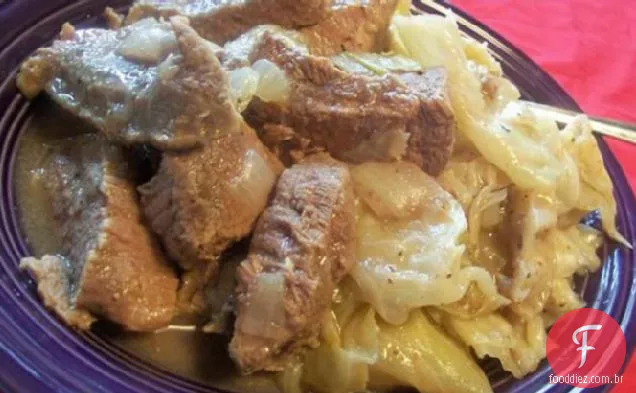 Carne e repolho de estilo holandês (Panela De Barro)