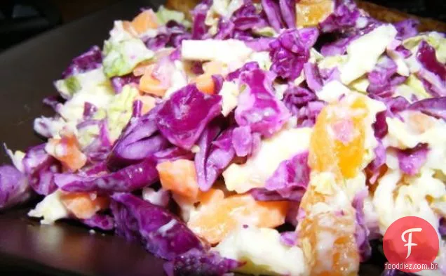 Repolho roxo e corte de frutas