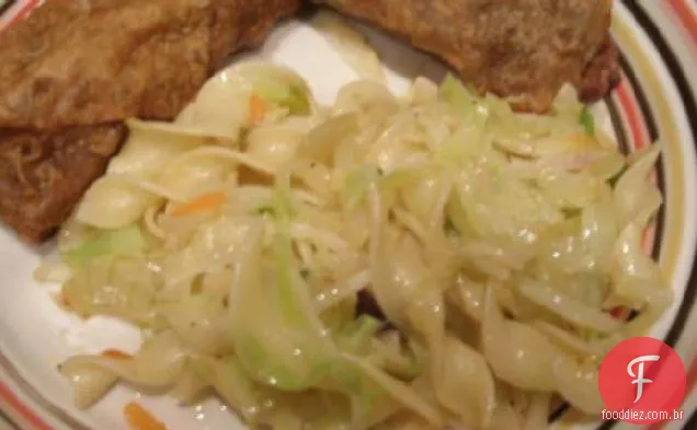 Haluski (repolho frito e macarrão)
