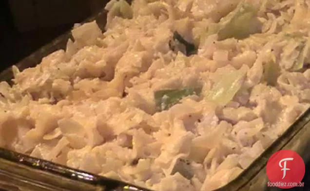 Halushki-repolho e macarrão